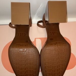 BRAND NEW NEVER WORN